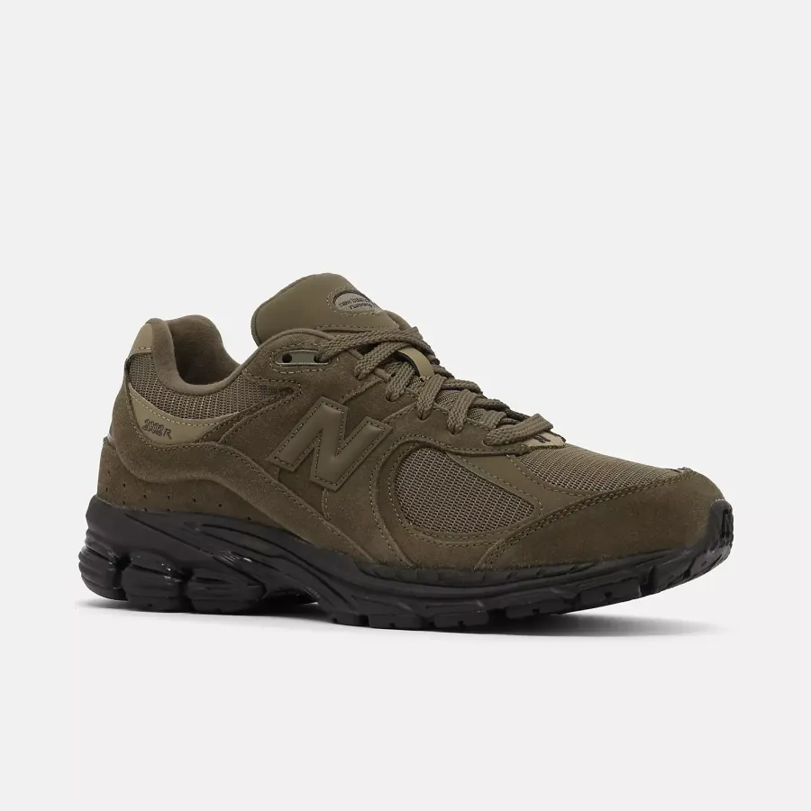 Кросівки New Balance 2002R M2002RZC