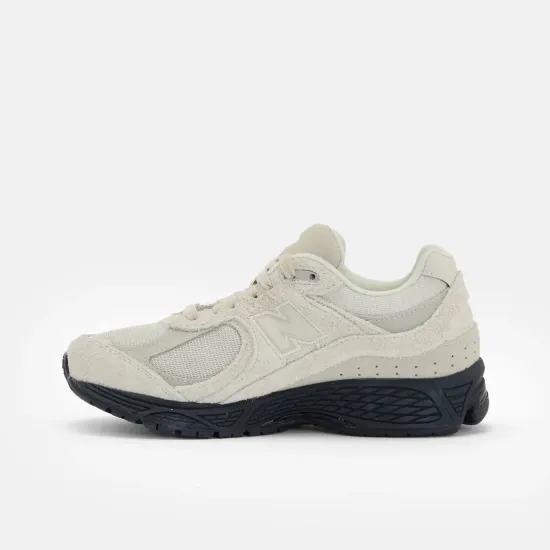 Кросівки New Balance 2002R M2002RZL