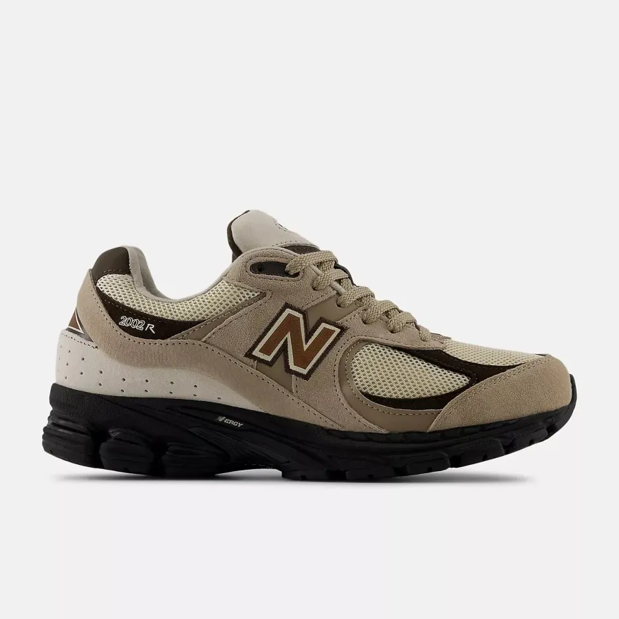 Кросівки New Balance 2002R M2002RZR