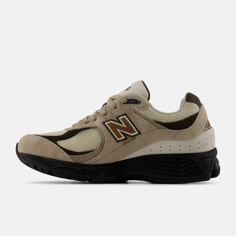 Кросівки New Balance 2002R M2002RZR