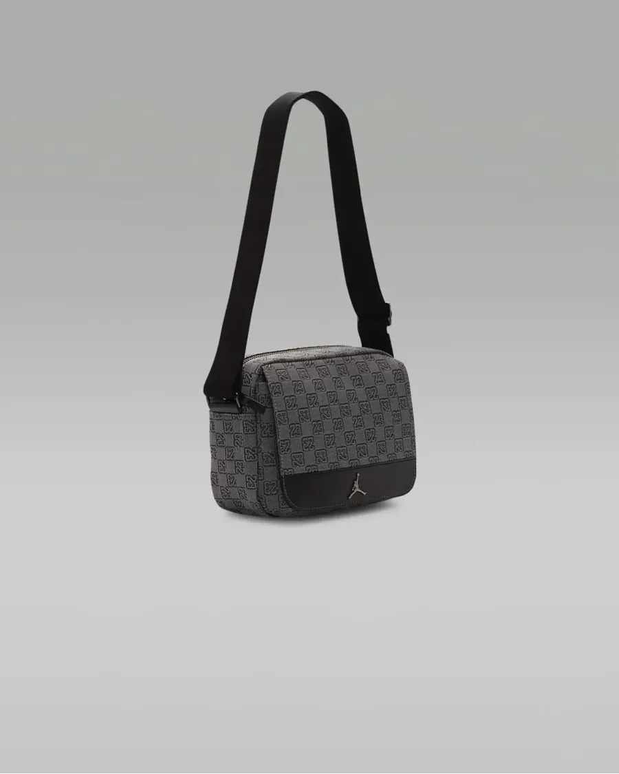 Сумка Nike Air Jordan Monogram Mini Messenger MA0760-G9Q