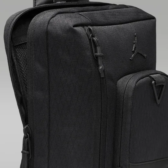 Сумка через плече Nike Air Jordan Collectors Crossbody MA0957-023