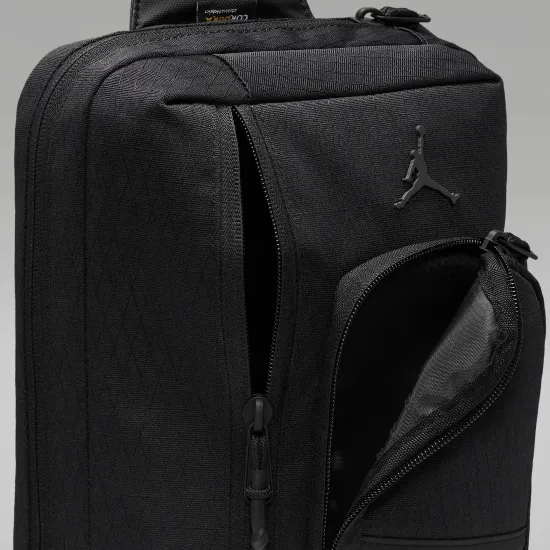 Сумка через плече Nike Air Jordan Collectors Crossbody MA0957-023
