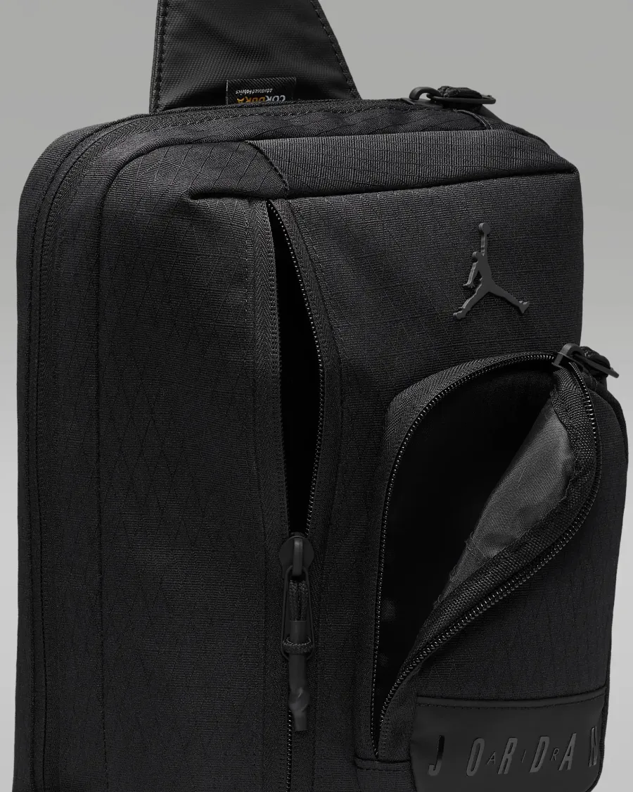 Сумка через плече Nike Air Jordan Collectors Crossbody MA0957-023