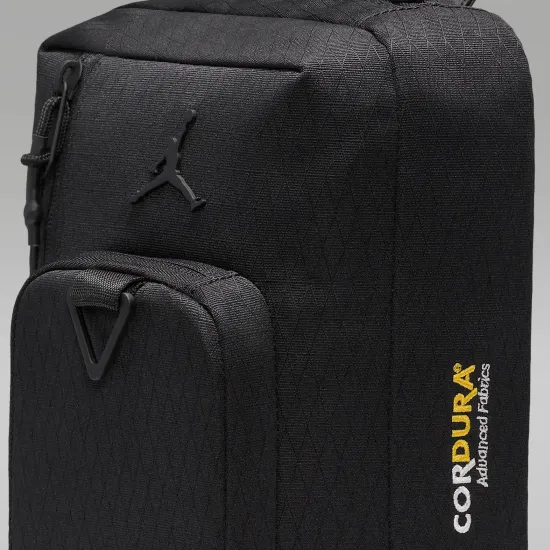 Сумка через плече Nike Air Jordan Collectors Crossbody MA0957-023