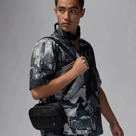 Сумка через плече Nike Air Jordan Monogram Camera Bag MA0988-023