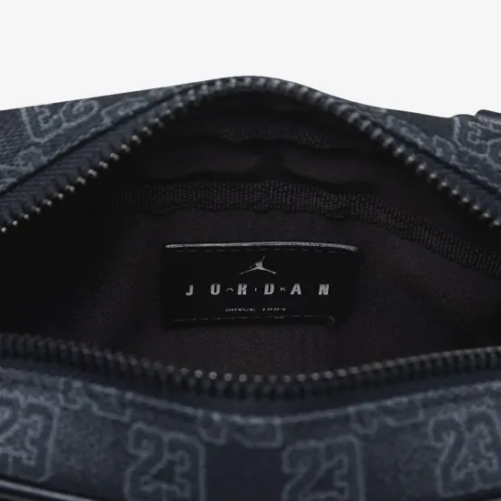 Сумка Nike Air Jordan JAM Monogram Camera Bag MA9159-023