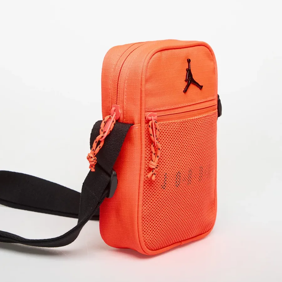 Сумка Nike Air Jordan JAM Blacktop Festival MA9190-H07