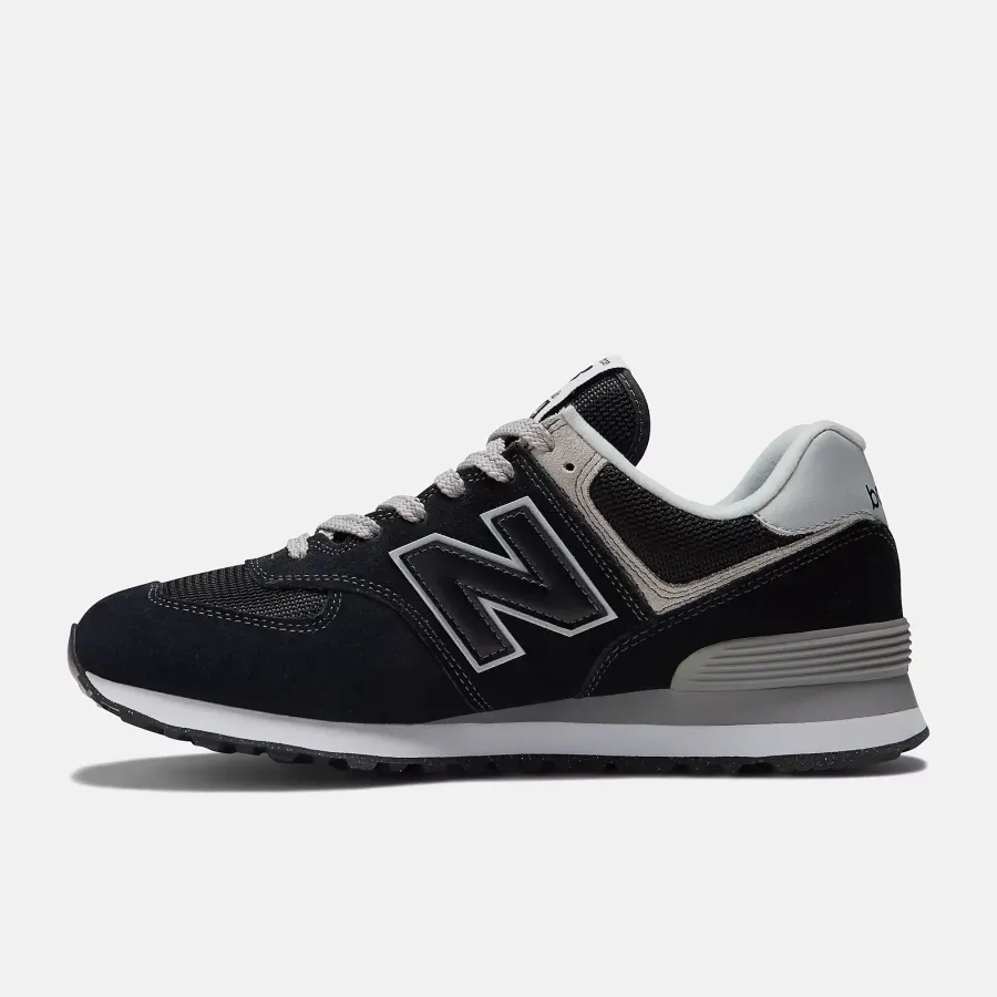 Кросівки New Balance 574 Classic ML574EVB