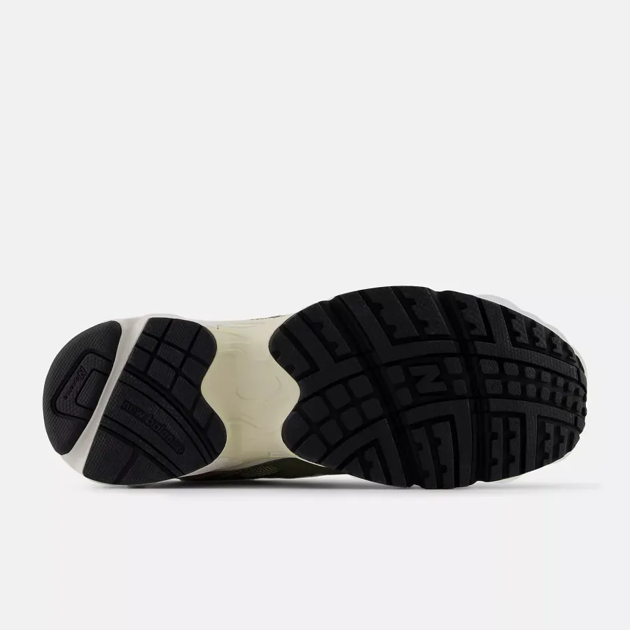 Кросівки New Balance 725 ML725UE