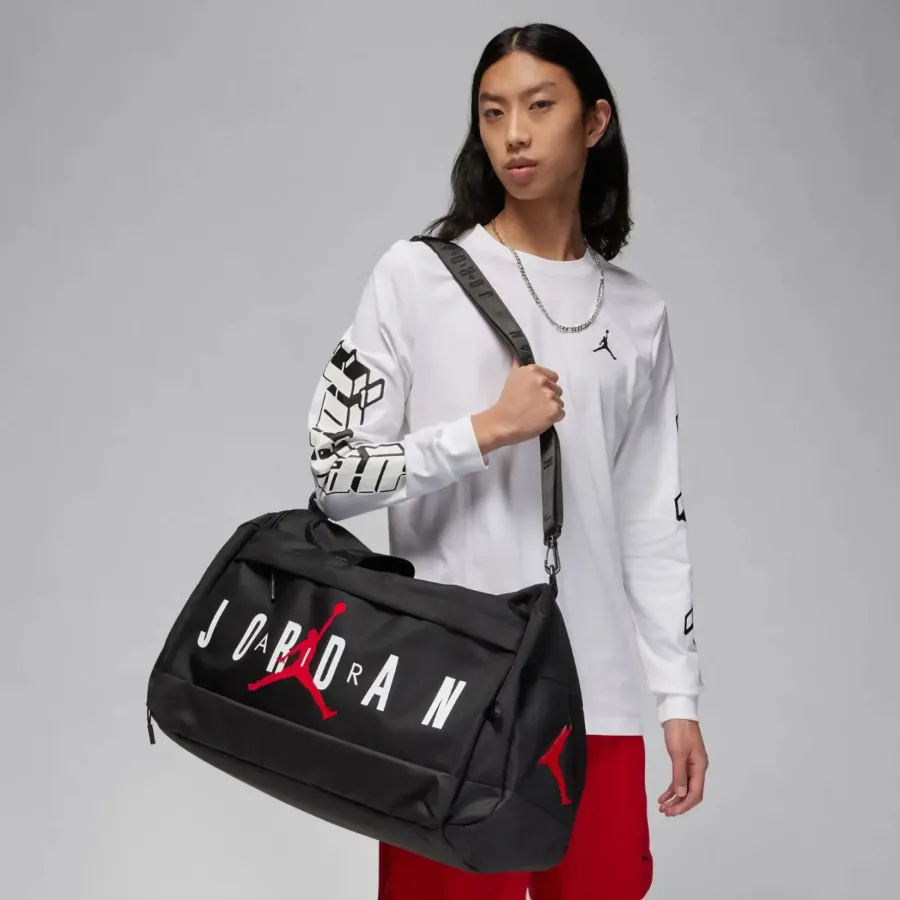 Сумка Nike Air Jordan Velocity Duffle Bag MM0920-023