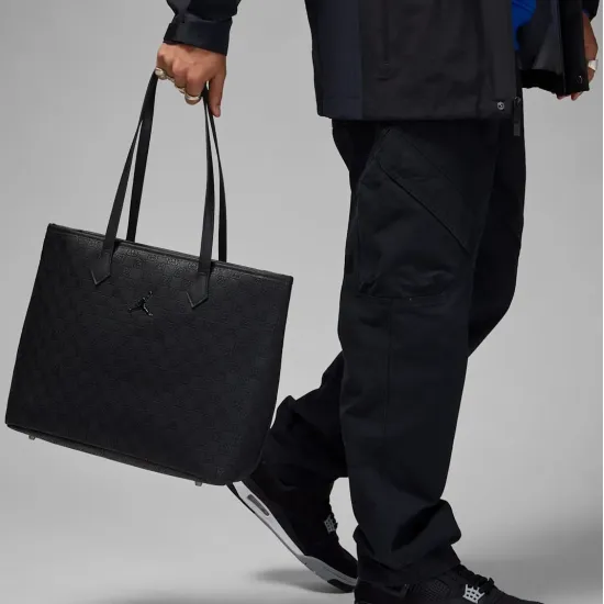 Сумка Nike Air Jordan AM Monogram Tote Bag MM0990-023