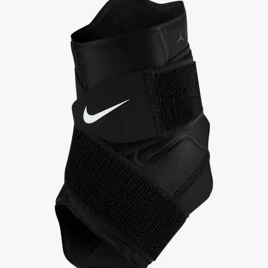 Фіксатор Nike Pro Knitted Ankle Sleeve N1000673-010