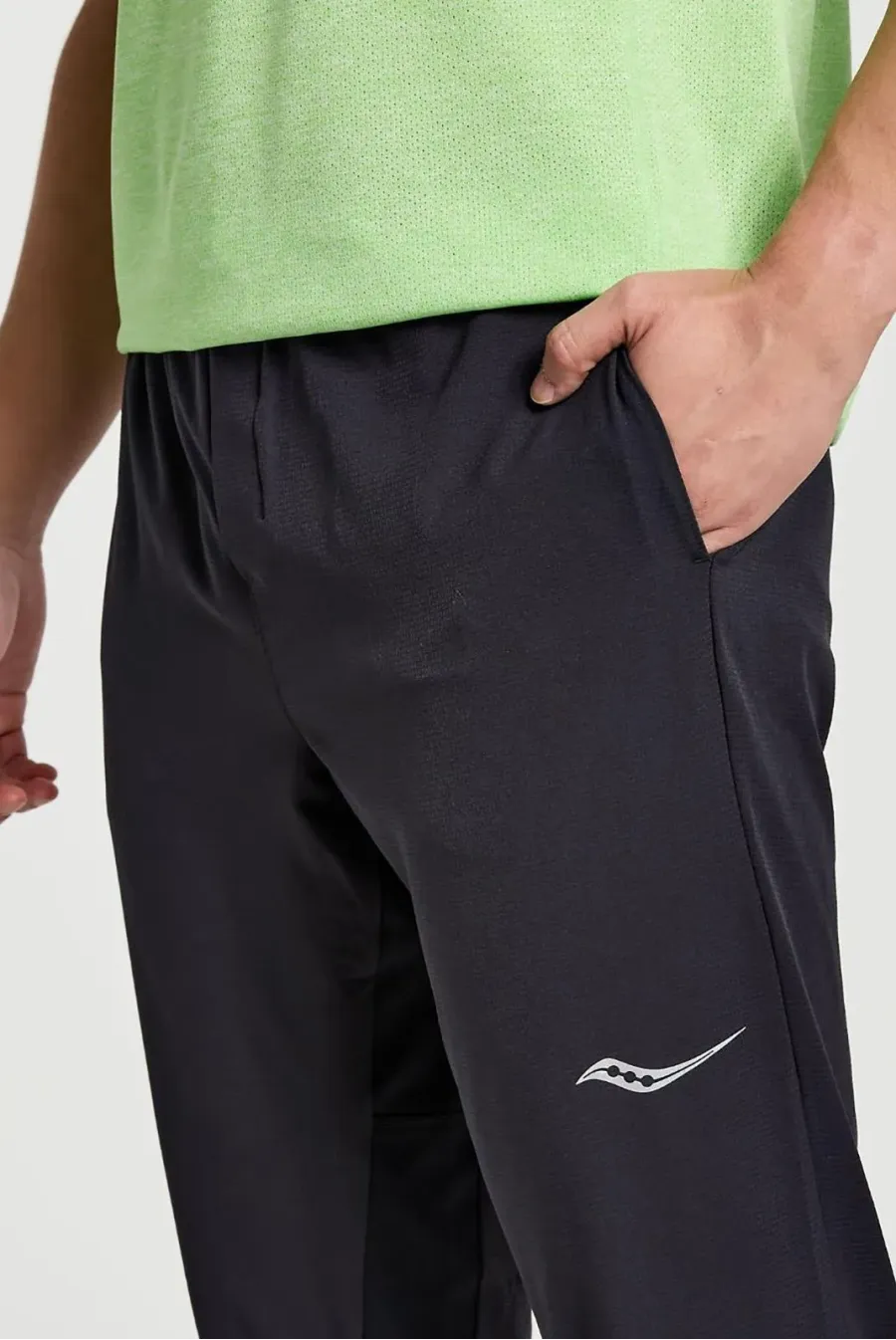 Штани Saucony Boston Woven Pant SAM800348-BK