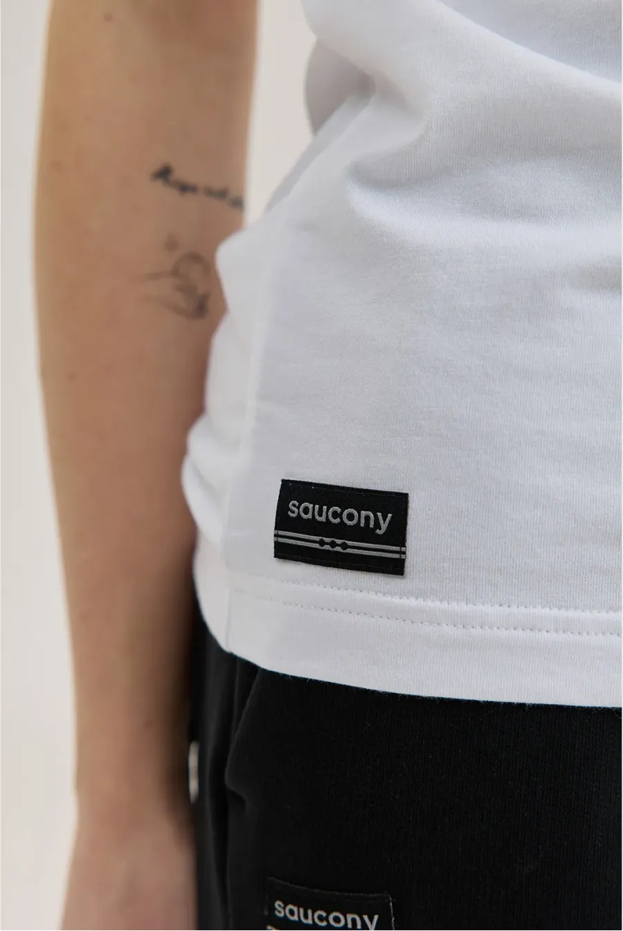 Футболка Saucony Recovery Short Sleeve SAU800050-WT