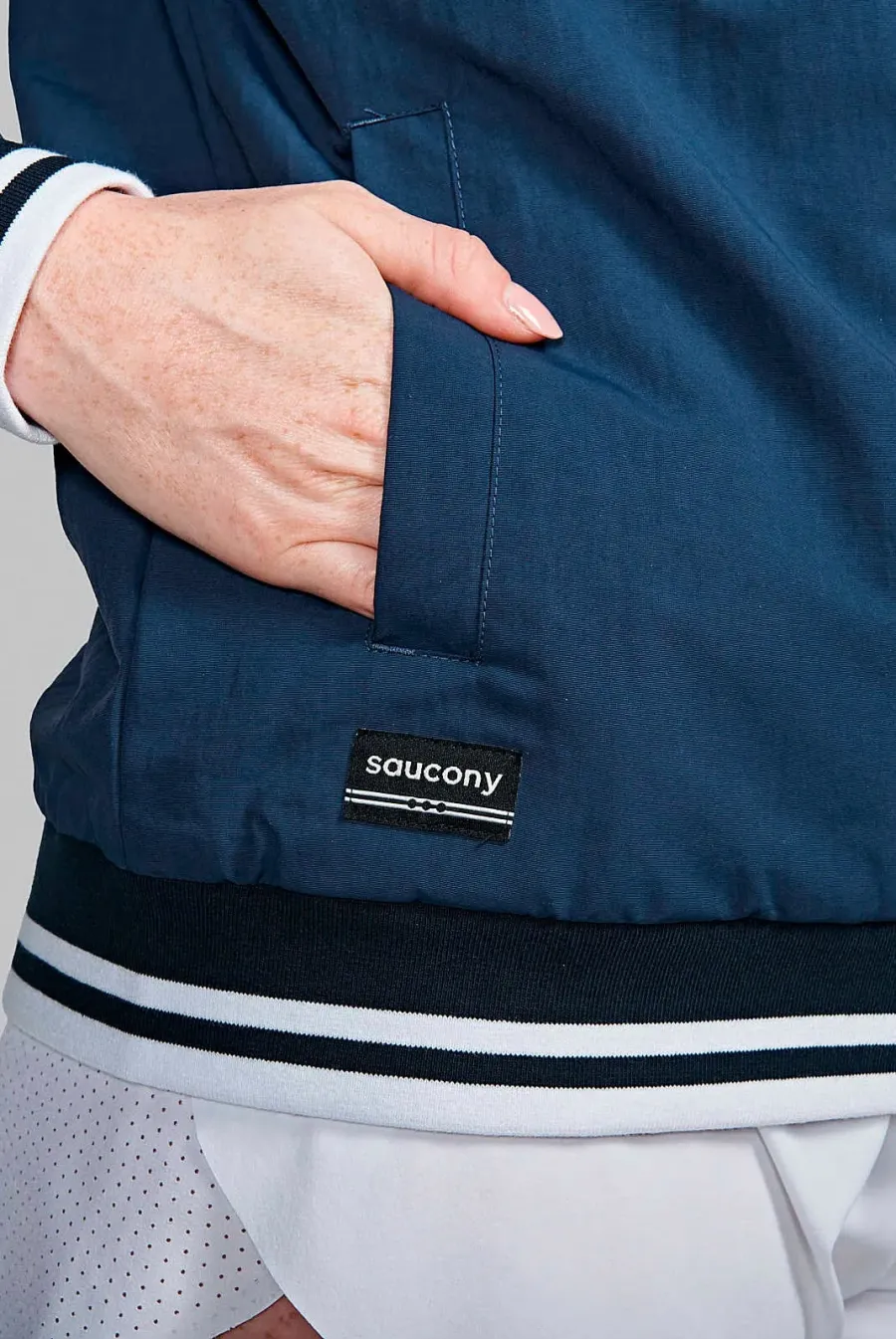 Куртка Saucony Metro Coaches Jacket SAU800075-NV