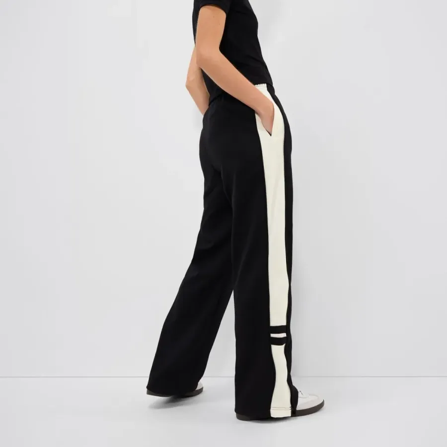 Штани Ellesse Mariangela Track SGT19164-054