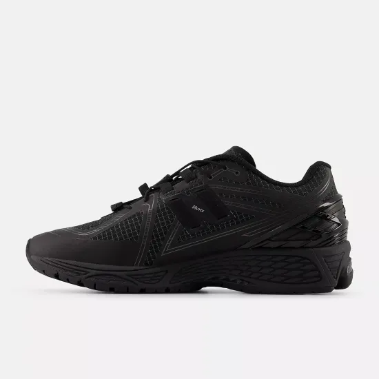 Кросівки New Balance 1906R Gore-Tex U190631U