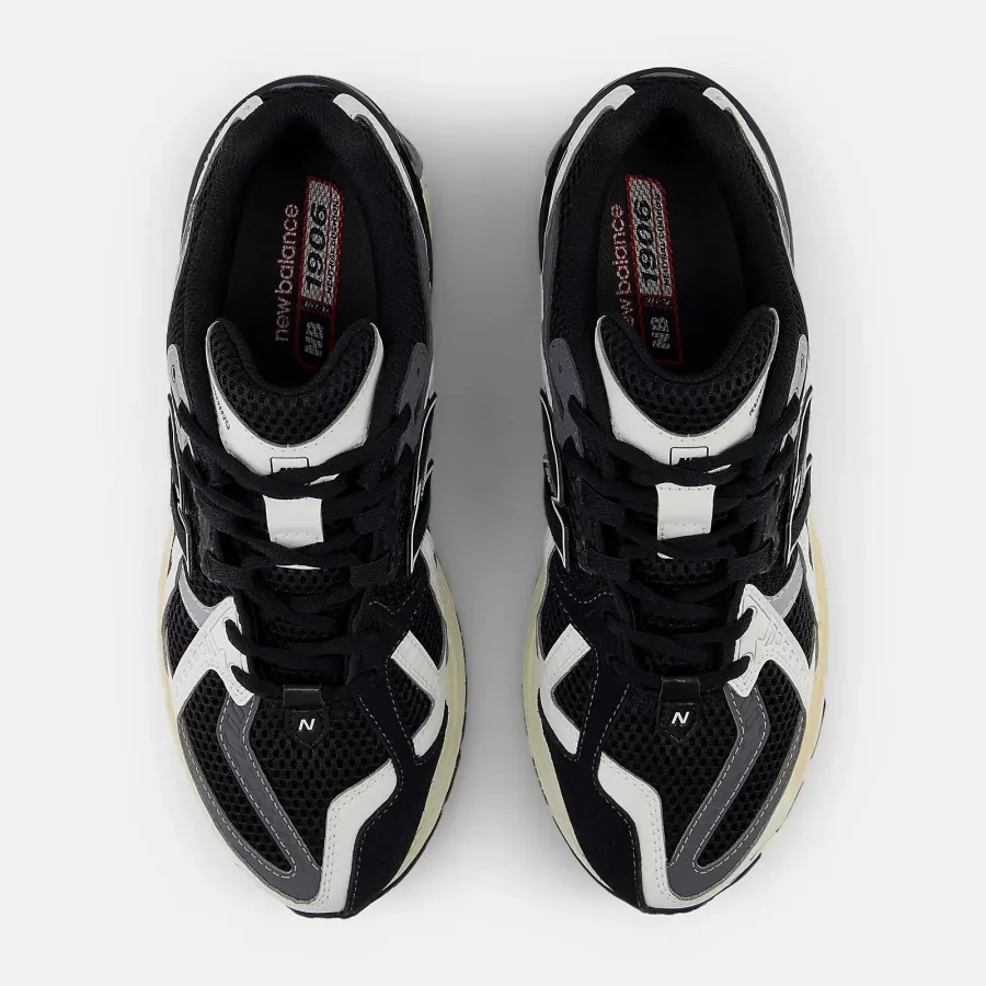 Кросівки New Balance 1906U U1906NC