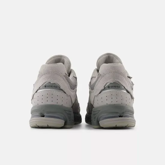 Кросівки New Balance 2002R Gore-Tex U200227R
