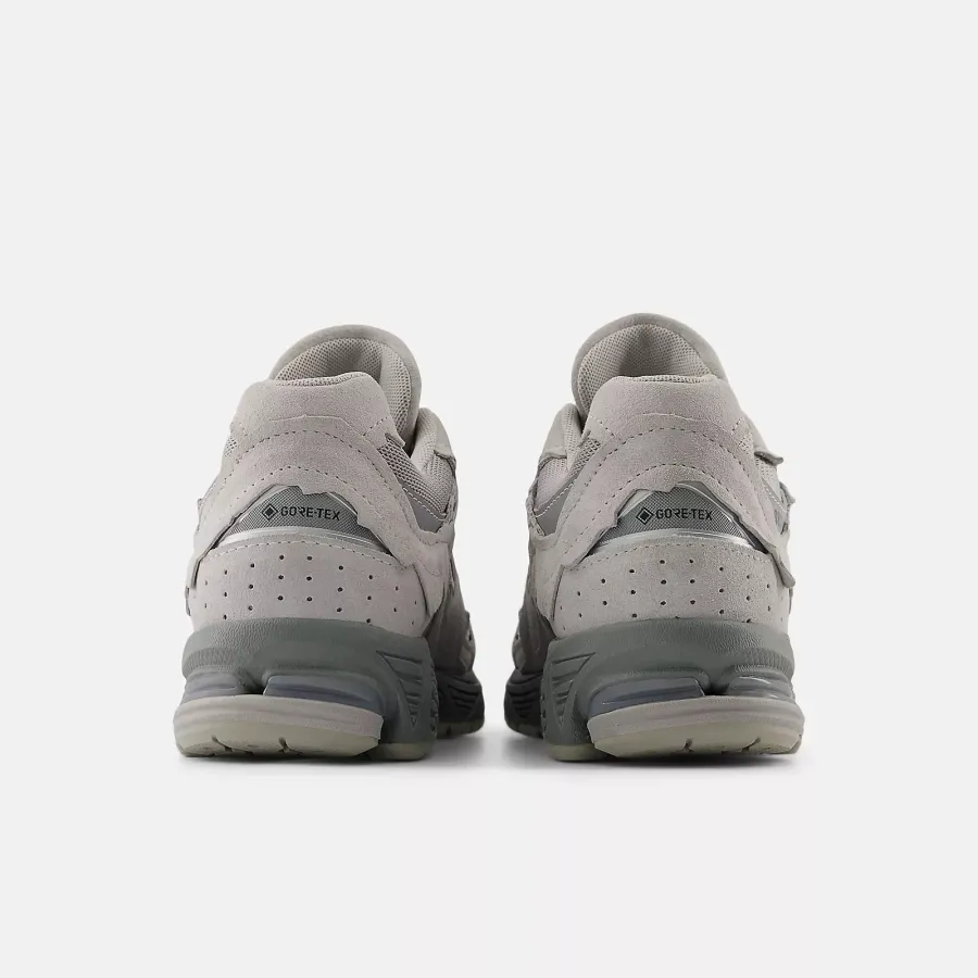 Кросівки New Balance 2002R Gore-Tex U200227R