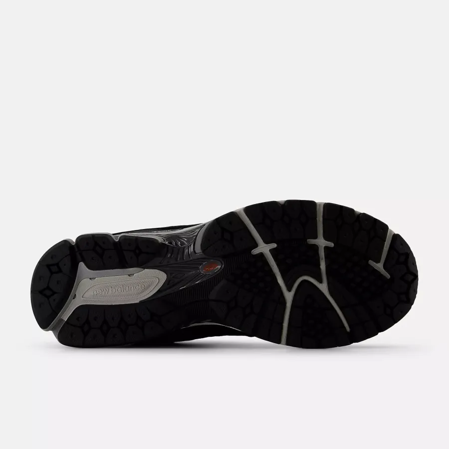 Кросівки New Balance 2002R U2002RC