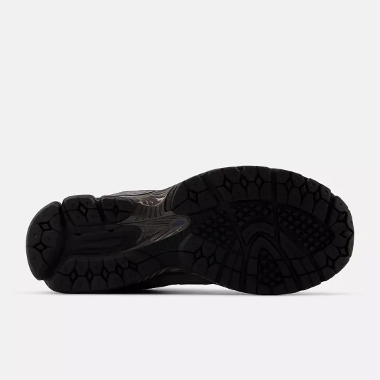 Кросівки New Balance 2002R U2002RH