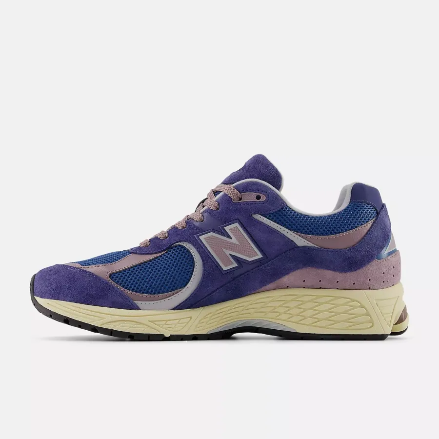 Кросівки New Balance 2002R U2002RPA