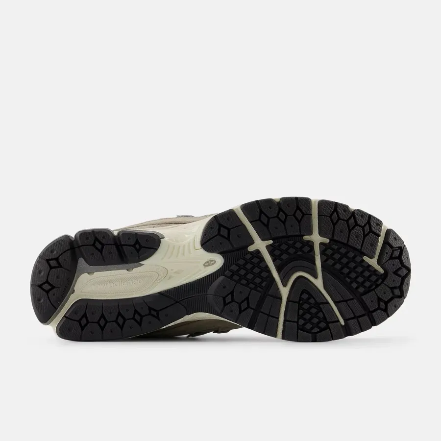 Кросівки New Balance 2002R U2002RRD