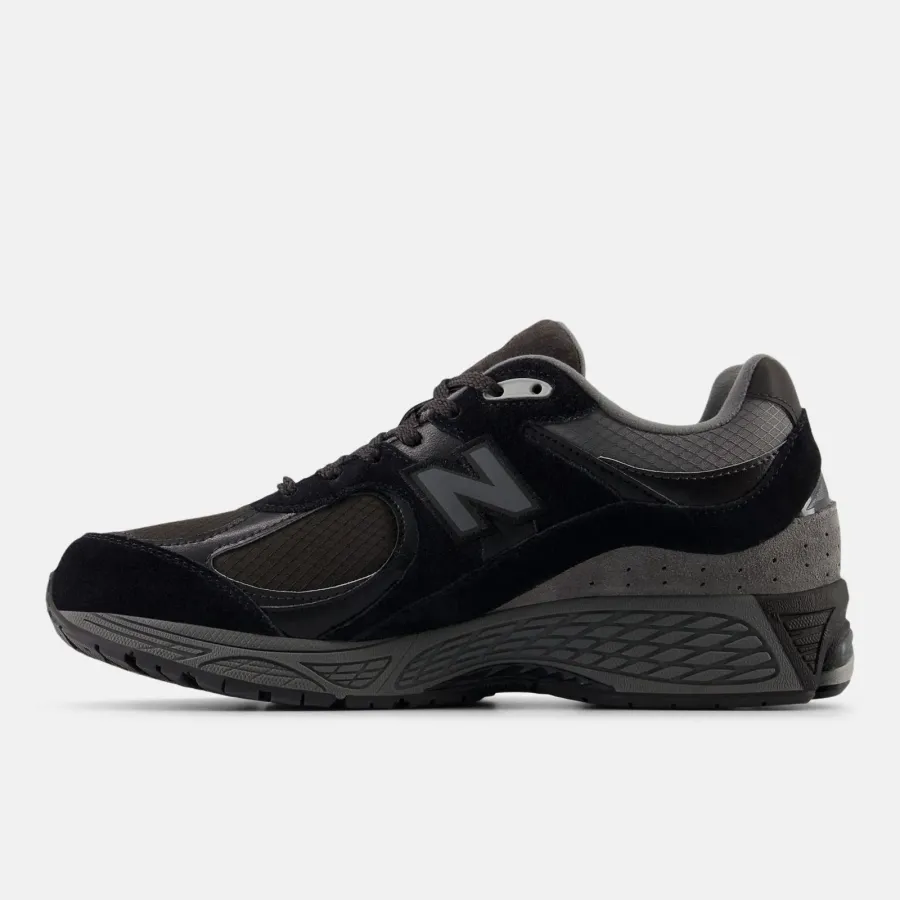 Кросівки New Balance 2002R U2002RTG