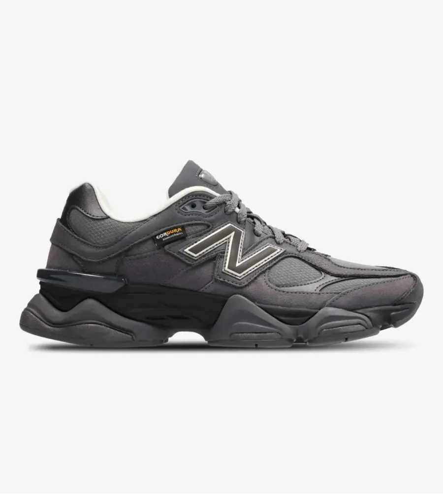 Кросівки New Balance 9060 U9060FNV