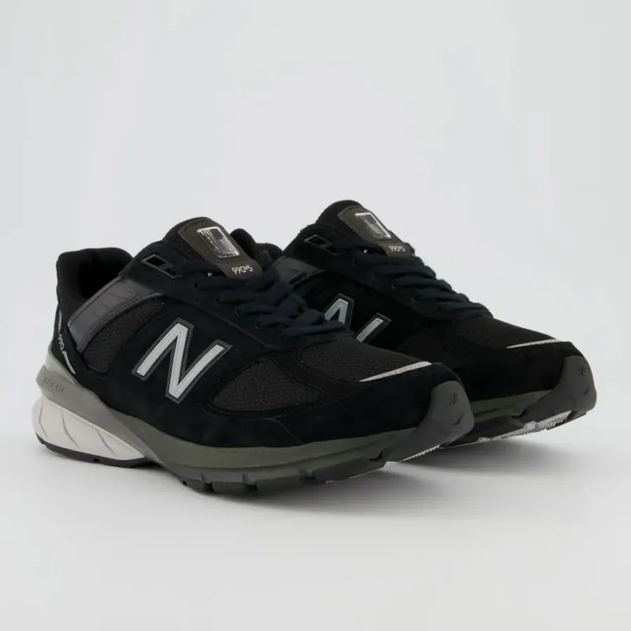 Кросівки New Balance 990v5 W990BK5