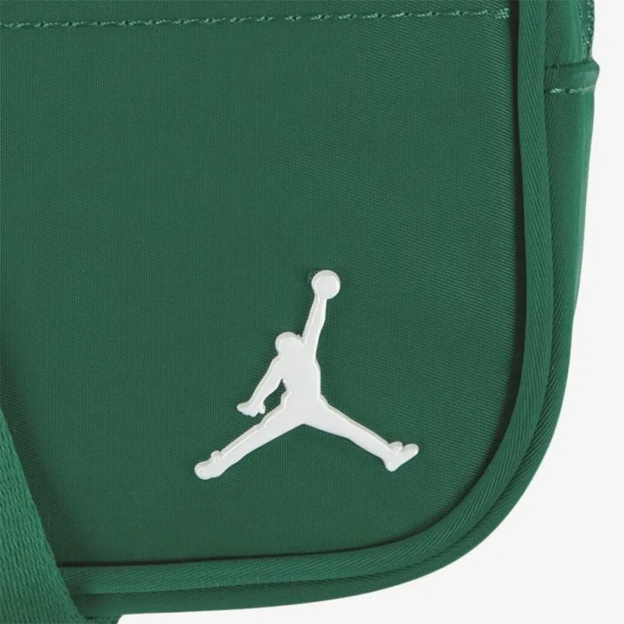 Сумка Nike Air Jordan Jaw Alpha Camera Bag WA0870-E1P