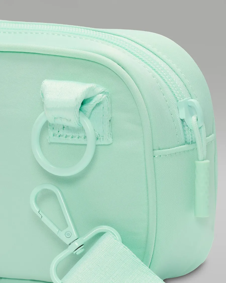 Сумка Nike Air Jordan Jaw Alpha Camera Bag WA0870-U4A
