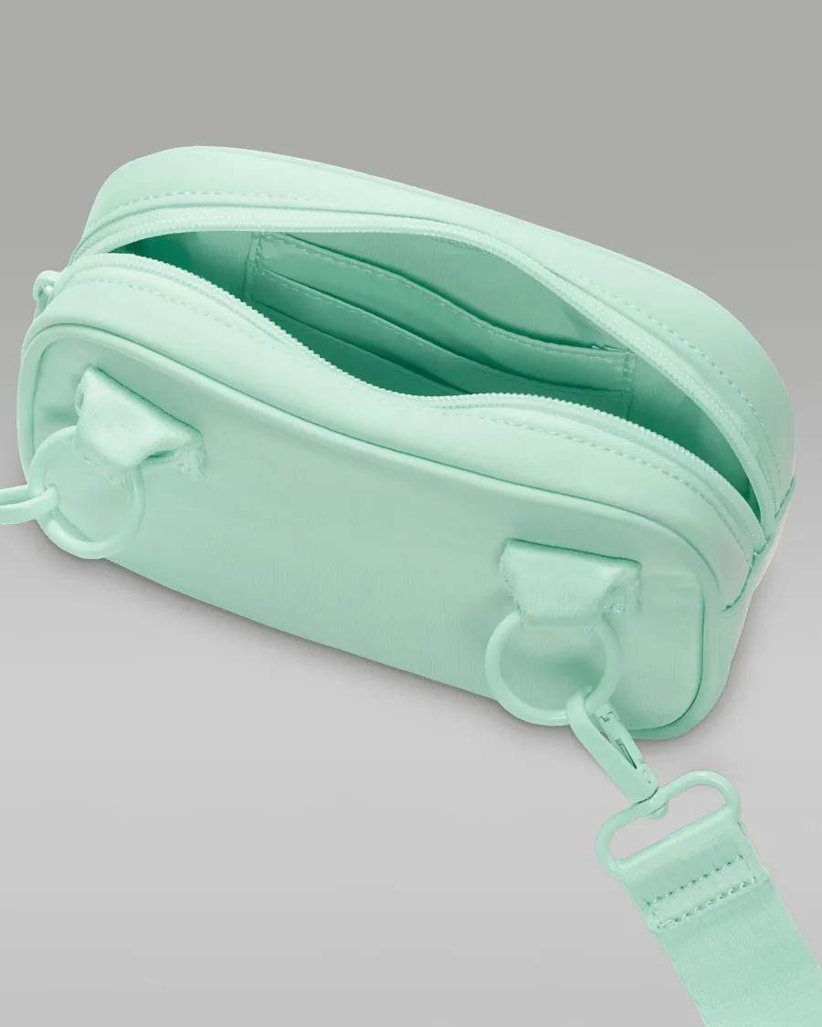 Сумка Nike Air Jordan Jaw Alpha Camera Bag WA0870-U4A