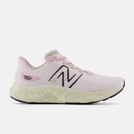 Кросівки New Balance FuelCell Evoz v3 WEVOZCP3
