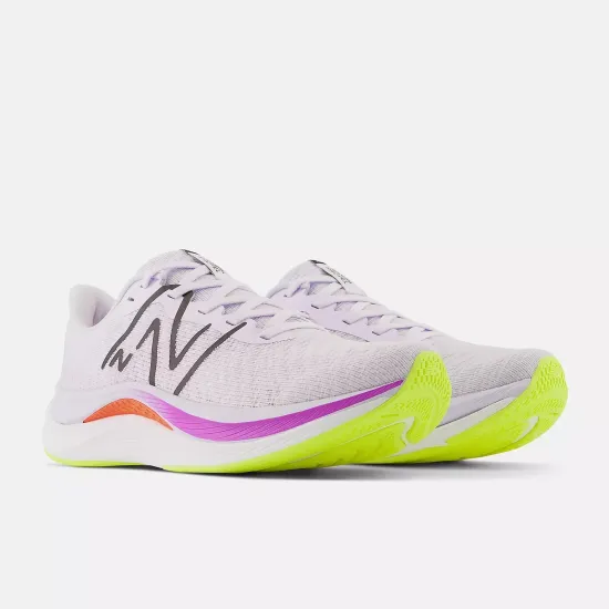 Кросівки New Balance FuelCell Propel v4 WFCPRLG4