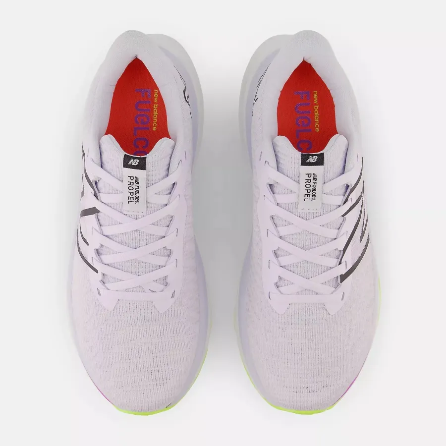 Кросівки New Balance FuelCell Propel v4 WFCPRLG4