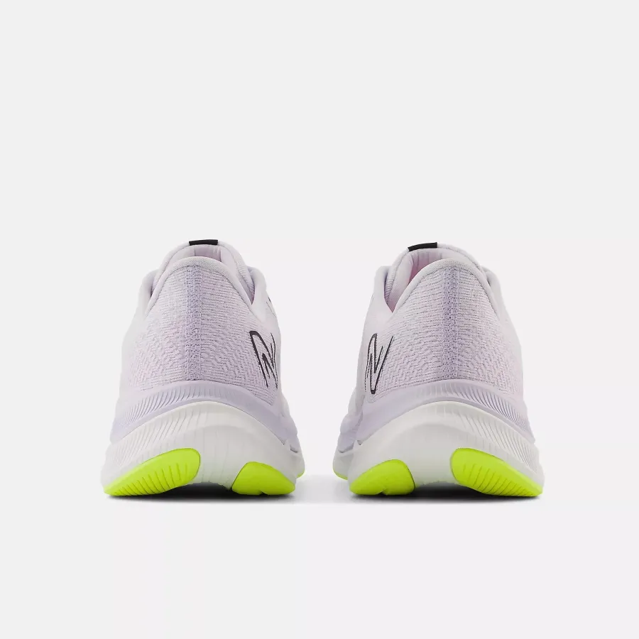 Кросівки New Balance FuelCell Propel v4 WFCPRLG4