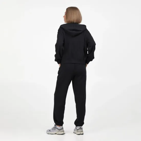 Куртка New Balance Small Logo WJ41501BK