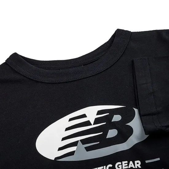Футболка New Balance Essentials Reimagined Graphic YT31517BK